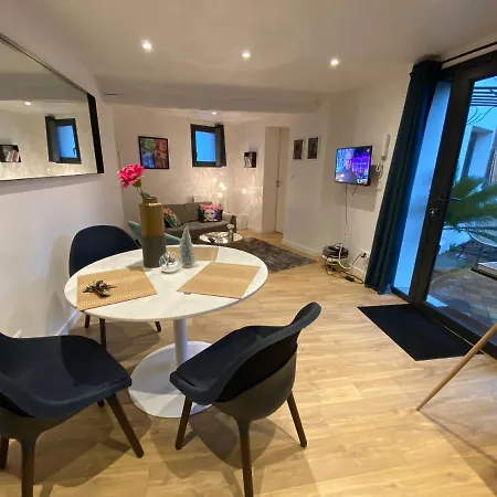 Joli Avec Cour Privee Proche Gare & Centre *