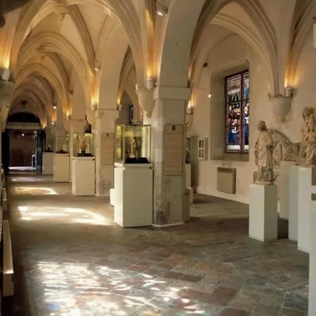 Joli Avec Cour Privee Proche Gare & Centre Rouen