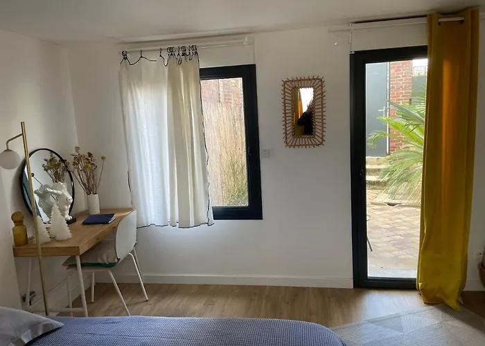 Apartment Joli Avec Cour Privee Proche Gare & Centre Rouen