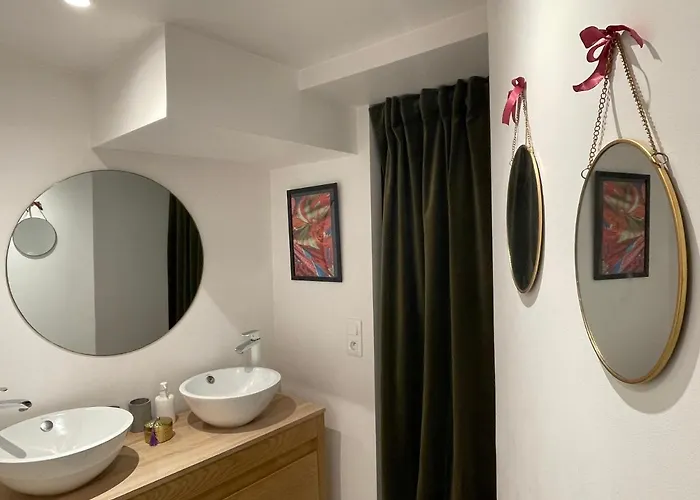 Joli Avec Cour Privee Proche Gare & Centre Apartment