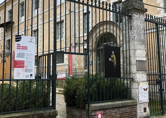 Joli Avec Cour Privee Proche Gare & Centre * Ρουέν